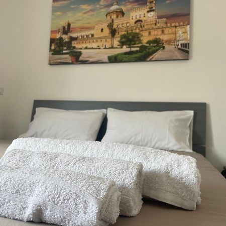 Casa Lory Apartment Палермо Екстериор снимка